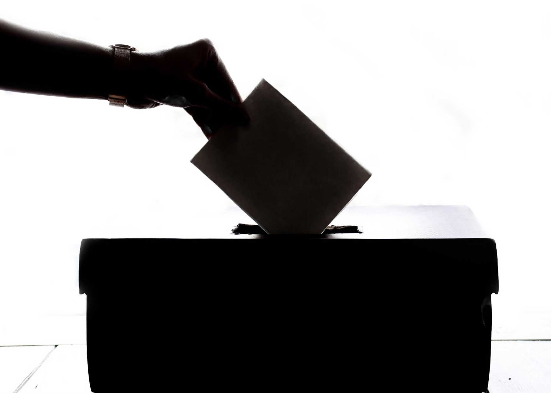 Manifesto aperture straordinarie ufficio elettorale per Referendum Confermativo del 22/23 marzo 2026