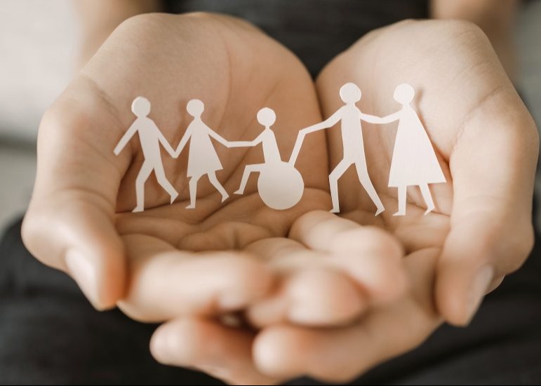 CONTRIBUTO A SOSTEGNO DEL RUOLO DI CURA E ASSISTENZA DEL CAREGIVER FAMILIARE