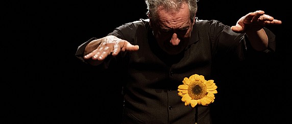 L'IDIOTA - Spettacolo Rassegna Teatrale SCONFINAMENTI 2026