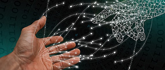Laboratori digitali: due corsi corsi per capire il mondo digitale