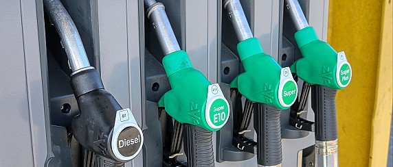 Distributori carburanti, definito il calendario turni e ferie 2026-2027