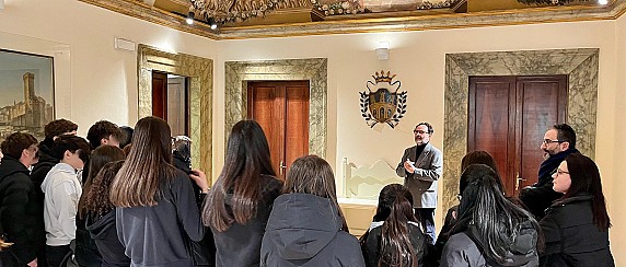 Le classi terze della scuola secondaria di primo grado di Umbertide incontrano il Sindaco Carizia