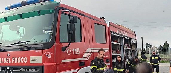 Gli allievi dell'IC comprensivo in visita didattica ed istituzionale al distaccamento dei vigili del fuoco di Palestrina.