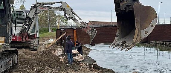 AGGIORNAMENTO - CHIUSURA AL PUBBLICO DEL PONTICELLO IN LEGNO  SUL CANALE MUZZA PER MOTIVI DI SICUREZZA  PUBBLICA
