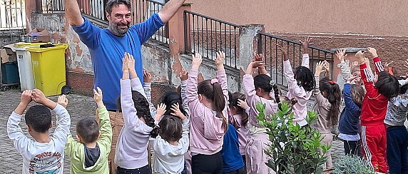 Scuola dell'infanzia: le mani nella terra, la testa tra le idee