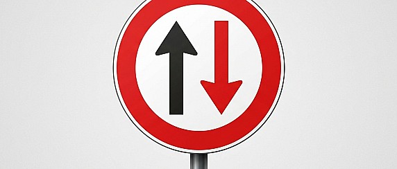 Istituzione senso unico alternato Via 4 Novembre