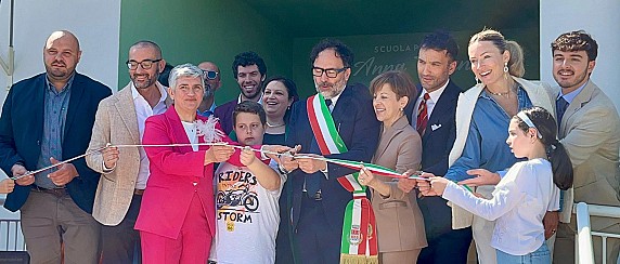 Scuola “Anna Frank” di Verna: inaugurata e pronta ad accogliere di nuovo i nostri bambini