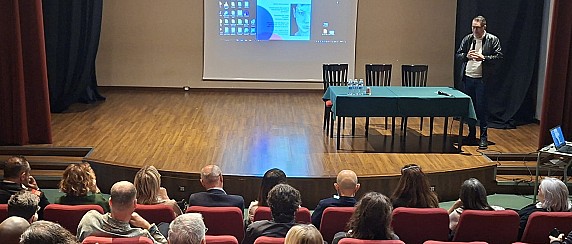 PLAY/STOP/REWIND, fare rete per prevenire il disagio giovanile