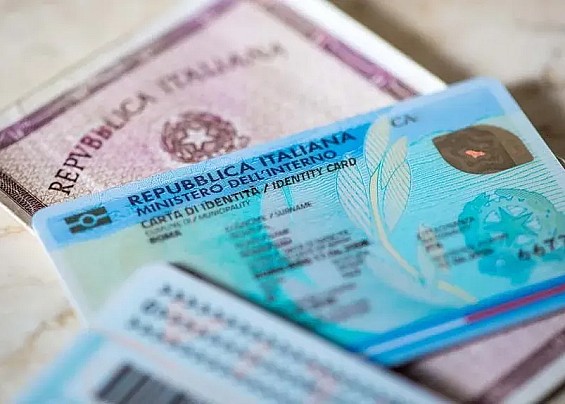 3 agosto 2026: scade la carta d'identità cartacea