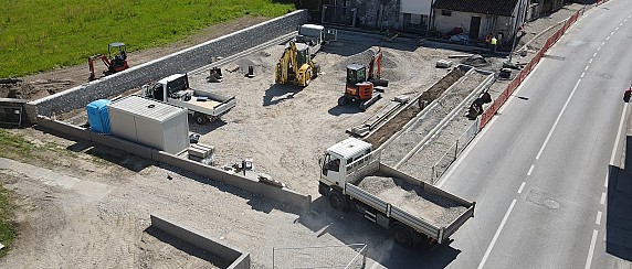 Un nuovo parcheggio e spazi pubblici nella frazione di Domanins