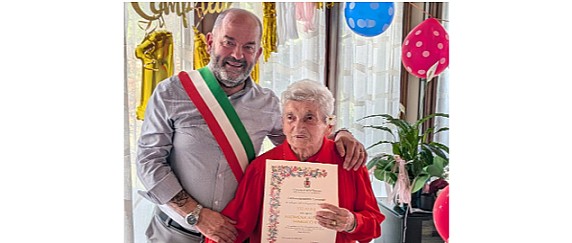 Auguri a  una centenaria