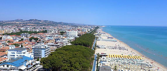 VACANZA AL MARE AD ALBA ADRIATICA