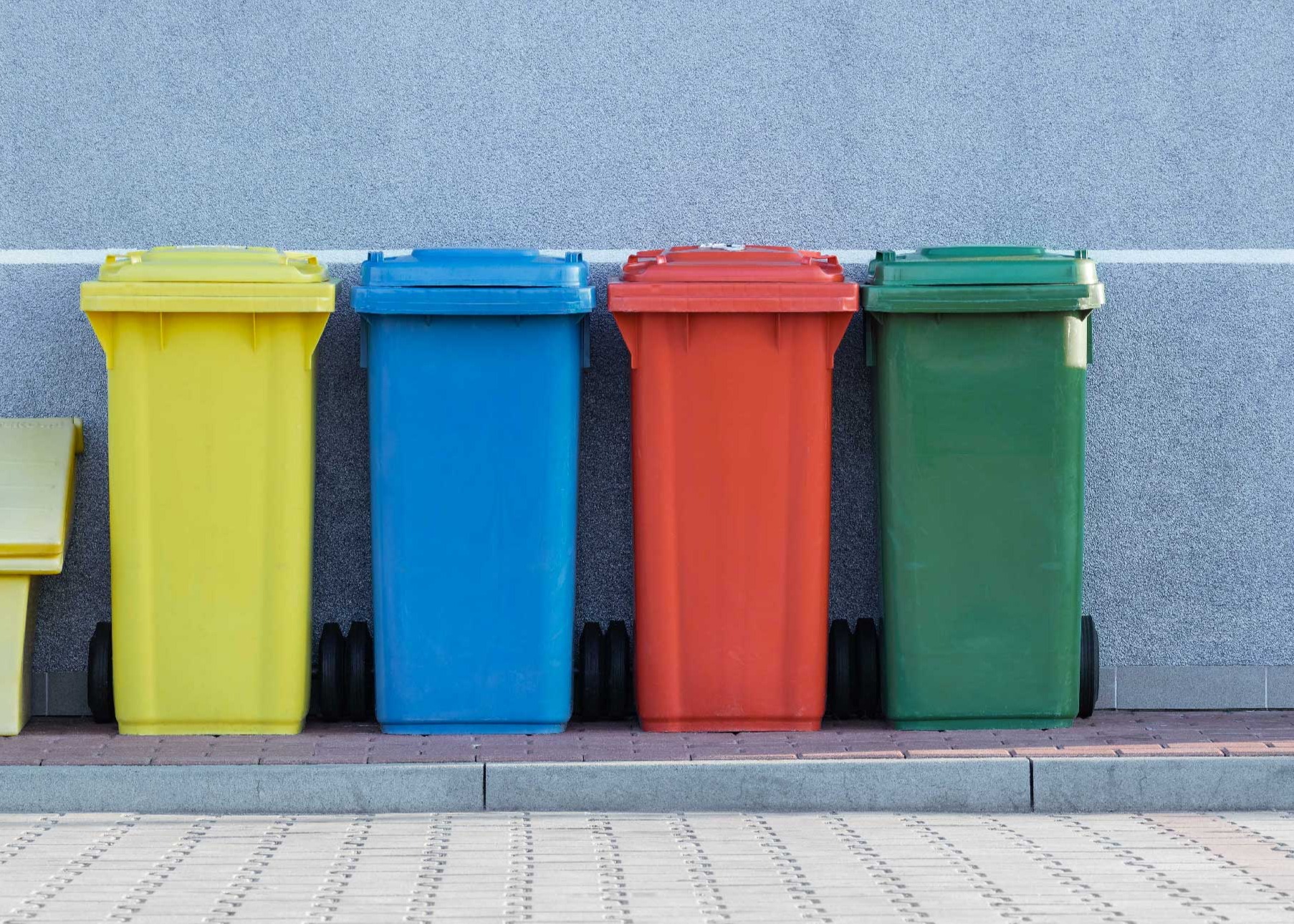 AVVISO AI CITTADINI. RACCOLTA ITINERANTE RIFIUTI INGOMBRANTI, RAEE, VETRO, CARTA, PLASTICA E METALLI.
