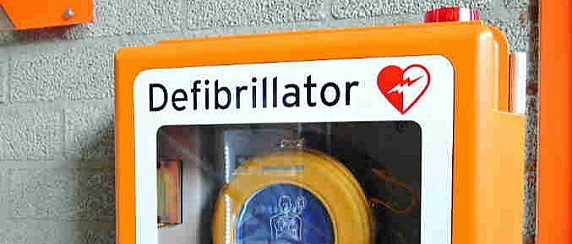 Posizionamento dei DAE (Defibrillatore Automatico Esterno) nei vari quartieri sul territorio comunale