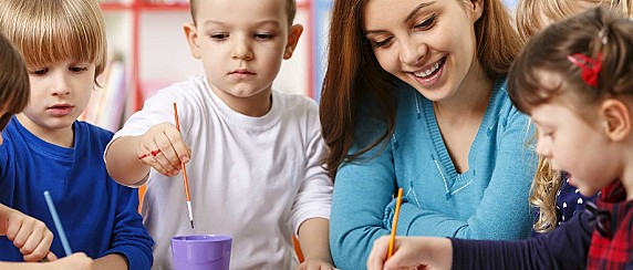 Avviso per l’assegnazione di un contributo alle famiglie con persone con disabilità gravissima e persone con disabilità per le spese afferenti il pagamento di un educatore/assistente nella frequenza di centri o attività estivi 2026