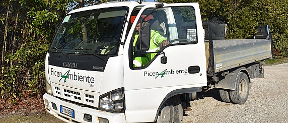 Implementazione servizio ritiro sfalci erba e pulizia strade