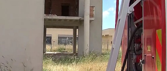 Incendio nell’edificio di via Badino, le parole del Sindaco. Già presentato un nuovo cronoprogramma per il completamento dei lavori