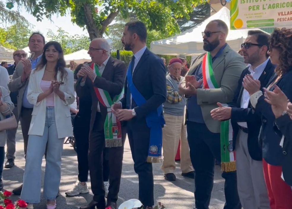 Inaugurata ieri la 14esima edizione della “Mostra del Fiore e dell’Artigianato” presso l'Istituto Agrario di Villareia! 
