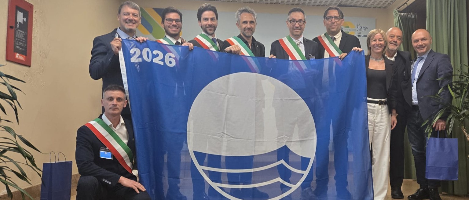 2026 CAMPOFILONE RICONFERMATA LA BANDIERA BLU