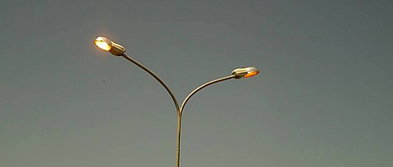 Illuminazione pubblica spenta