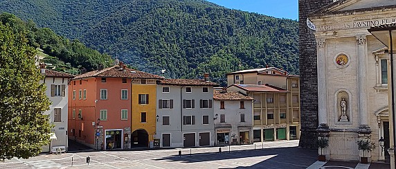 Le Pietre di Sarezzo in Terra di Gardone - Le origini, le famiglie