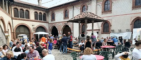 FESTA delle REGIONI nelle vecchie Corti