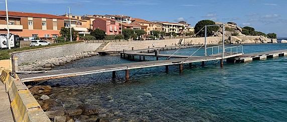 Chiusura e divieto di accesso al pontile Q del porto