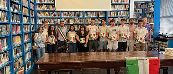 Festa della Repubblica: a bordo della Costituzione i neo-diciottenni entrano nella vita pubblica
