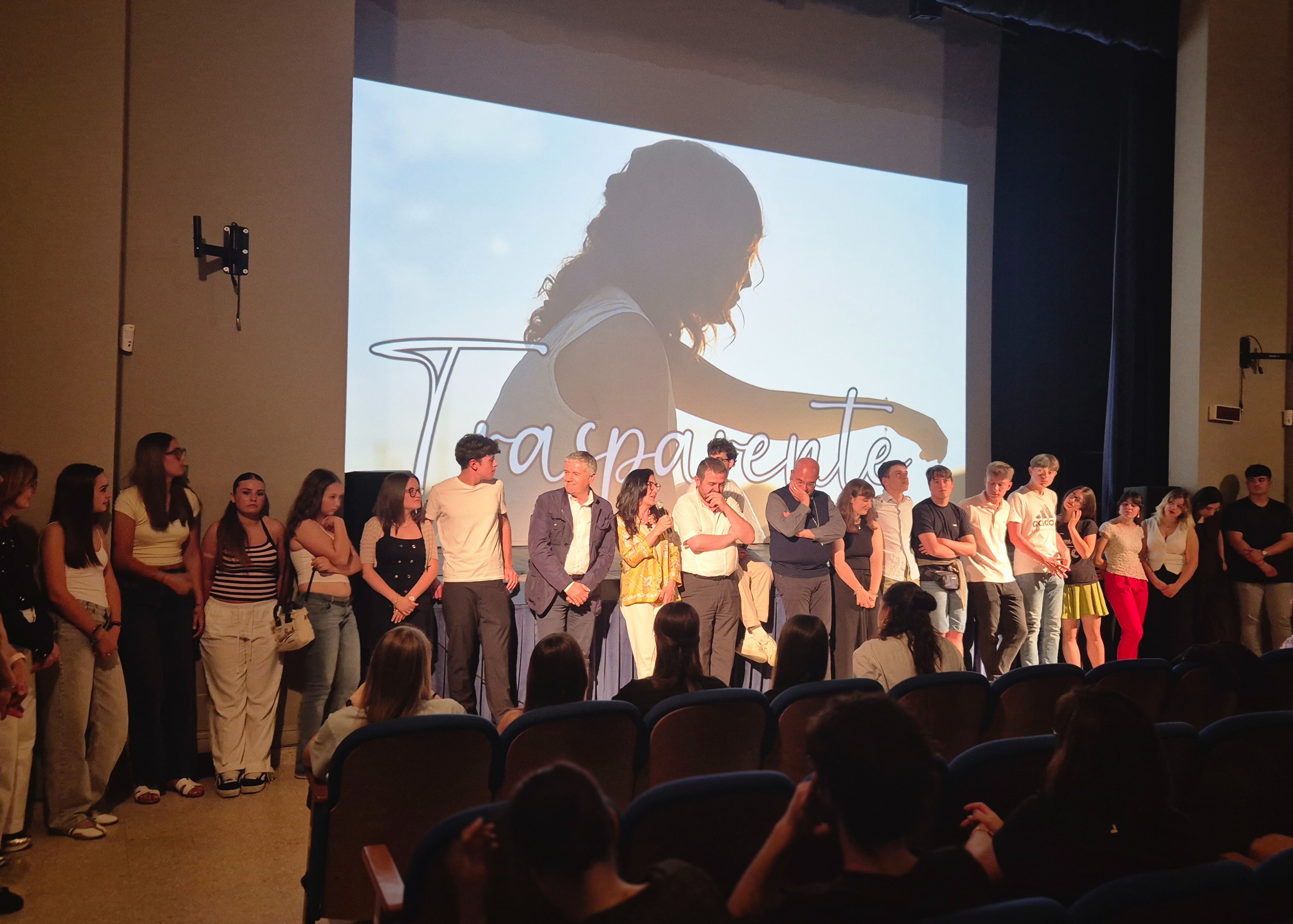 🎥🎞️🎬 IL GRUPPO GIOVANI PEDASO DI NUOVO IN SALA CON IL CORTO: "TRASPARENTE. BEATI GLI INVISIBILI"