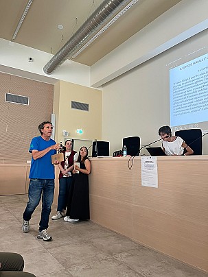 2. Foto