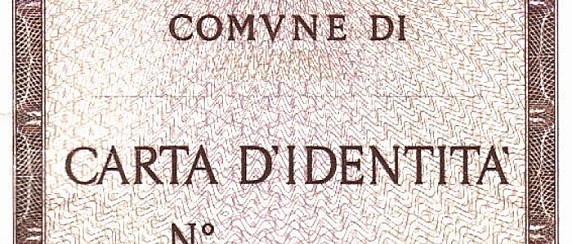 Addio alle carte d'identità cartacee non scadute rimandato