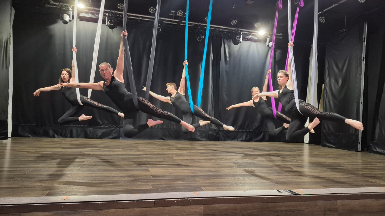 DANZA AEREA2