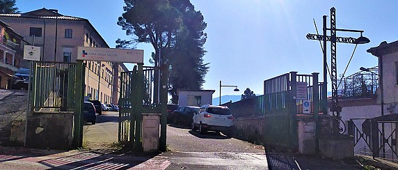 Chiusura Pat, il sindaco Querqui: «In presidio nella Casa della Salute finché non sarà riconvertita in Casa della Comunità»