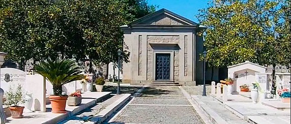 Servizi cimiteriali: nuove procedure nei giorni festivi