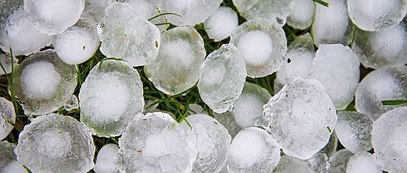 Dopo la grandita della notte tra il 21 e 22 luglio il Comune invita a segnalare i danni subiti.