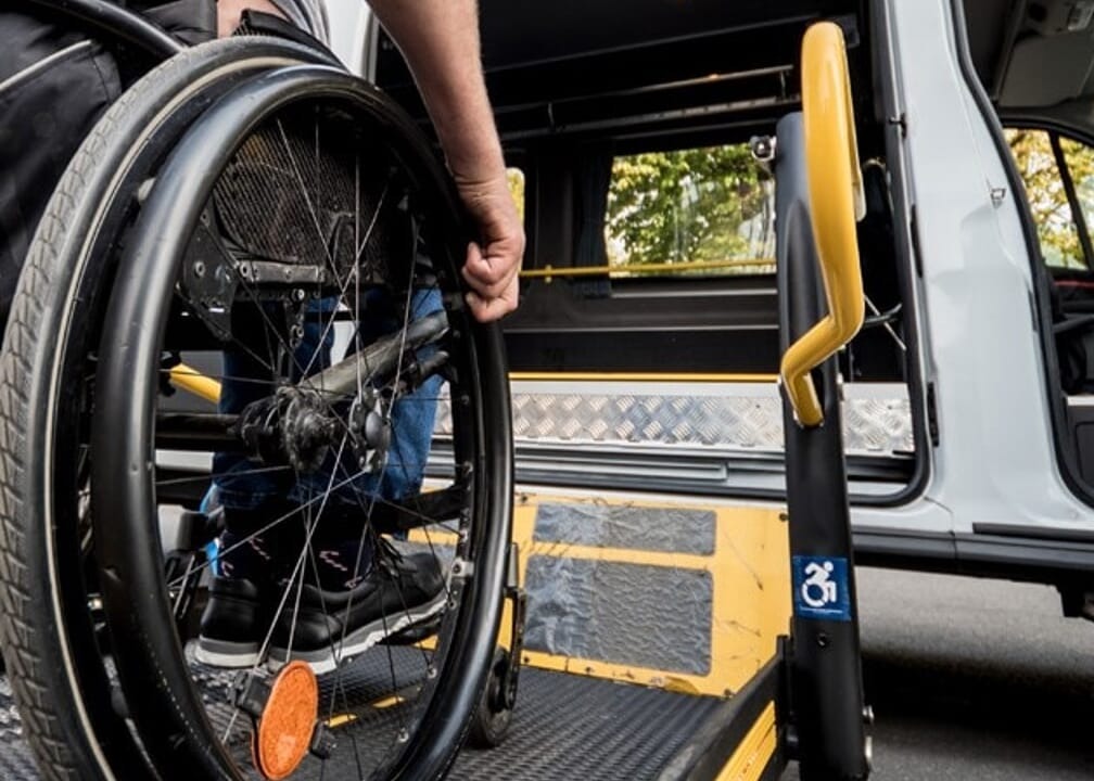 ISCRIZIONI TRASPORTO STUDENTI CON DISABILITA' GRAVE FREQUENTANTI IL SECONDO CICLO DI ISTRUZIONE (LICEI, ISTITUTI TECNICI E PROFESSIONALI) - A.S. 2026/2027