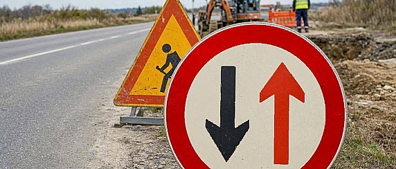 Senso unico alternato in Via Roma