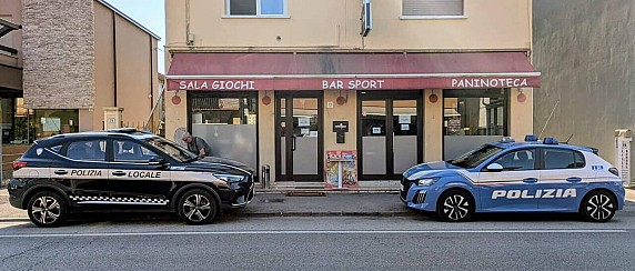 03/08/2026 Albignasego, sicurezza e legalità: sospensione della licenza per 30 giorni per il “Bar Sport”. L'Amministrazione: «Il territorio non ammette deroghe»