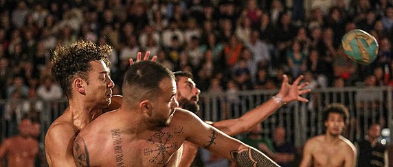 Festa del Perdono tra spettacoli, mostre, Rievocazione storica e Gioco del Pozzo