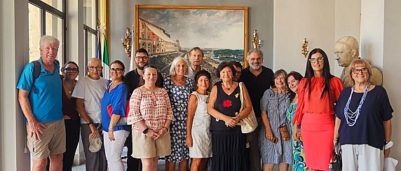 La delegazione della Città Gemellata di Exeter ricevuta presso il Palazzo Comunale
