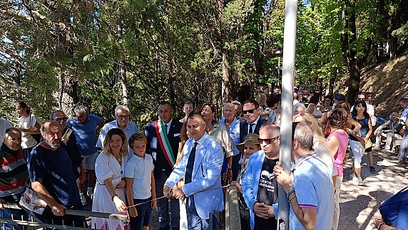 Amore ogni cosa Chiama 5.9 (59)