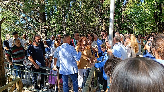 Amore ogni cosa Chiama 5.9 (75)