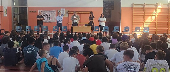 Riapertura delle scuole, la visita e il saluto del Sindaco Francesco Giannetti e dell'Assessore all'Istruzione Alessandra Feudi