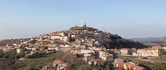 BANDO PUBBLICO PER LA CONCESSIONE DI CONTRIBUTI A FONDO PERDUTO PER L’ACQUISTO, RISTRUTTURAZIONE O RESTAURO E RISANAMENTO CONSERVATIVO DI PRIME CASE NEI PICCOLI COMUNI DELLA SARDEGNA – ANNUALITA’ 2026