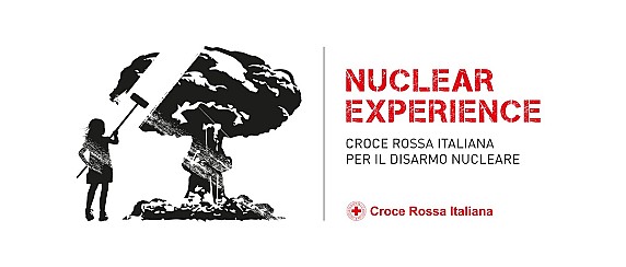 La Scuola Garibaldi si illumina di rosso per un mondo libero dalle armi nucleari