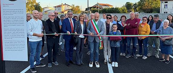 Inaugurato nuovo piazzale e totem a Don Gallo Moschetta