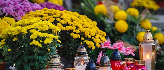1 e 2 Novembre 2026, Ognissanti e Commemorazione dei Defunti - Orari dei cimiteri comunali