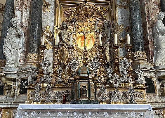 Todi, Esposti alla Consolazione i Reliquiari in occasione delle festività di tutti i Santi.