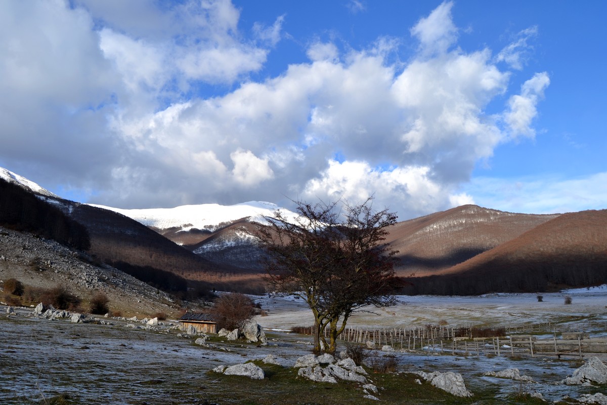 Prato di Campoli in veste invernale