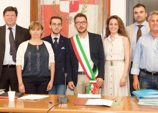 IL BRINDISI DEI SINDACI - DAL QUOTIDIANO "IL CITTADINO" LA LETTERA DI FINE ANNO DEL SINDACO SERAFINI SEVERINO